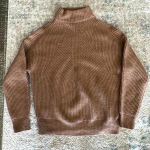 Like new cashmere sweater